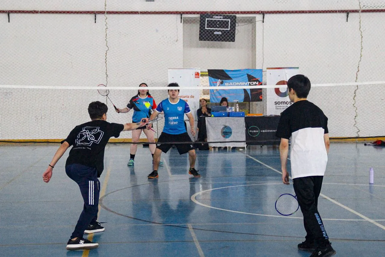 photo_4974710269787877133_y