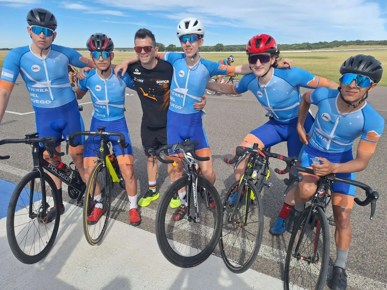 photo_5033082684980267887_y