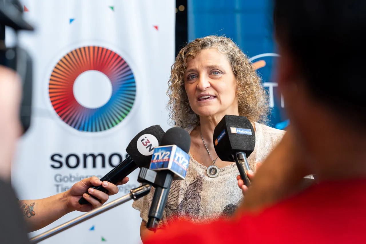 photo_5066677644287913951_y