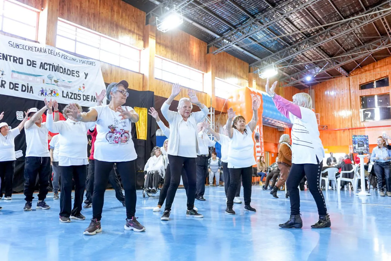 photo_5152321014452039360_y