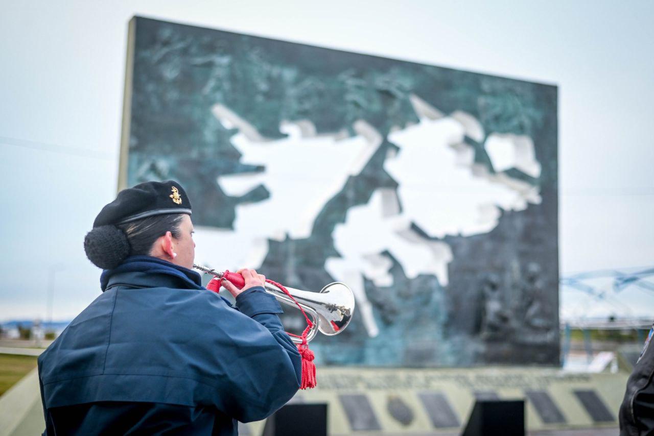 photo_5012922275992808750_y