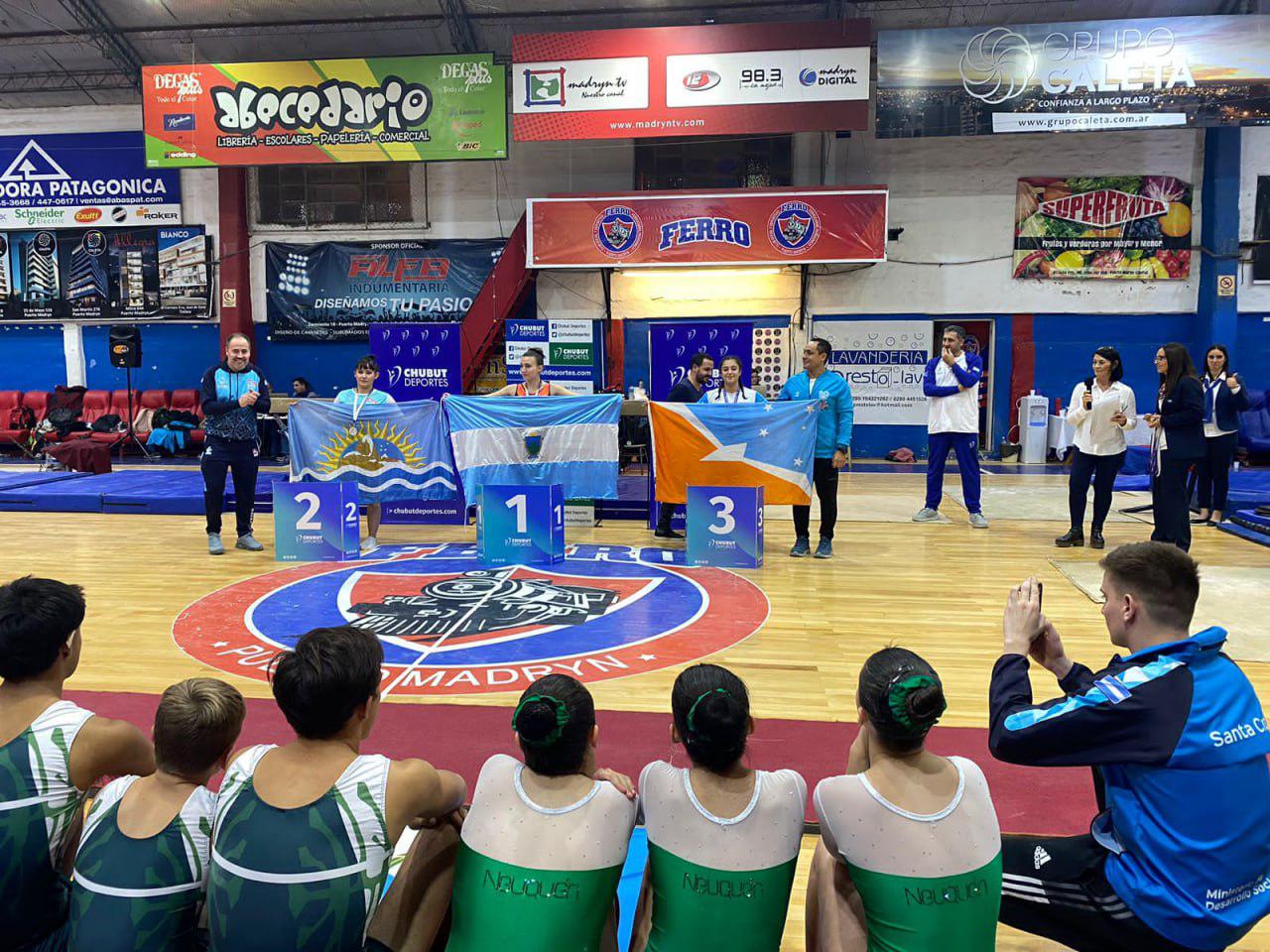 photo_5157060738496441385_y