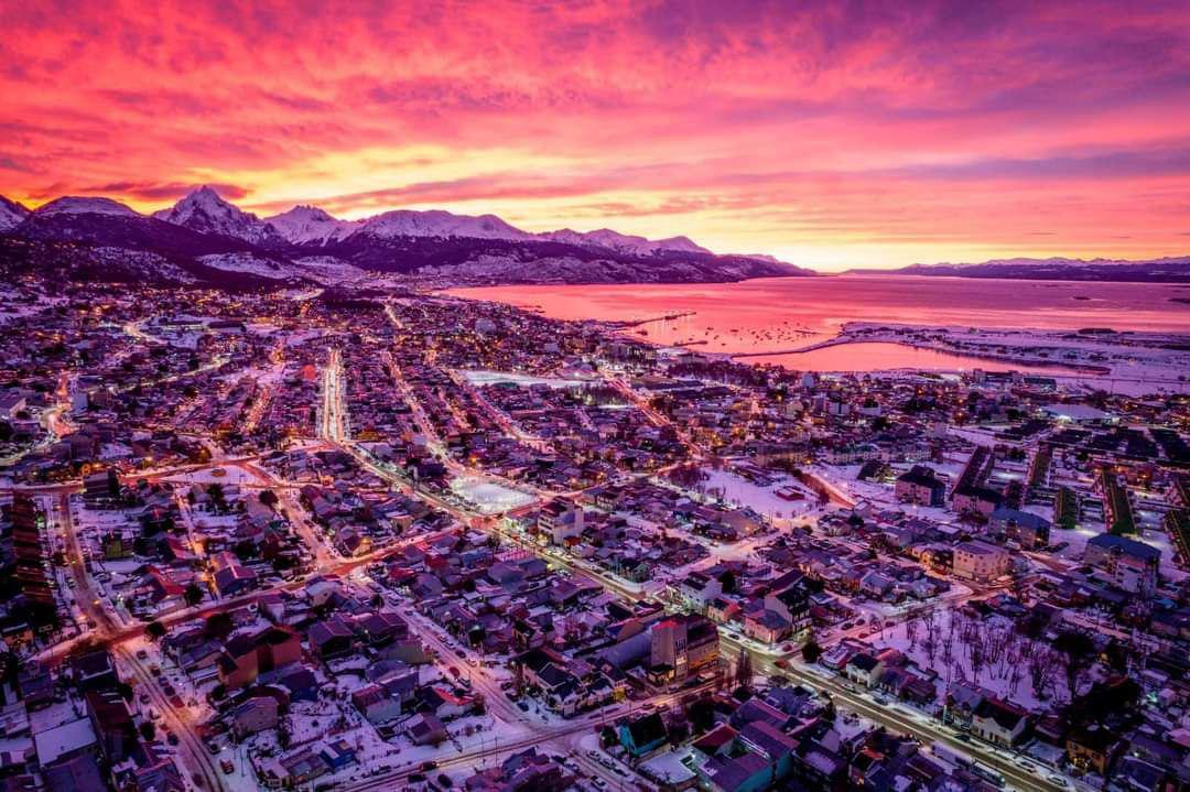 photo_5161189834155469884_y