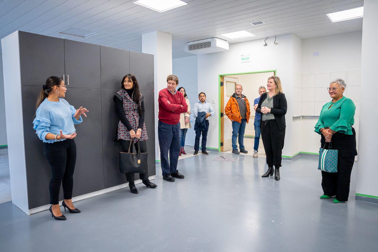 photo_4943131101837241606_y