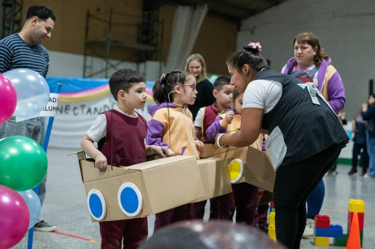 photo_5073630543508868542_y