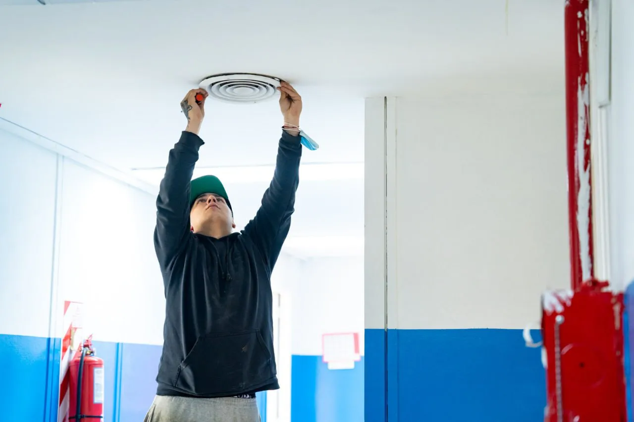 photo_4920582484878537393_y