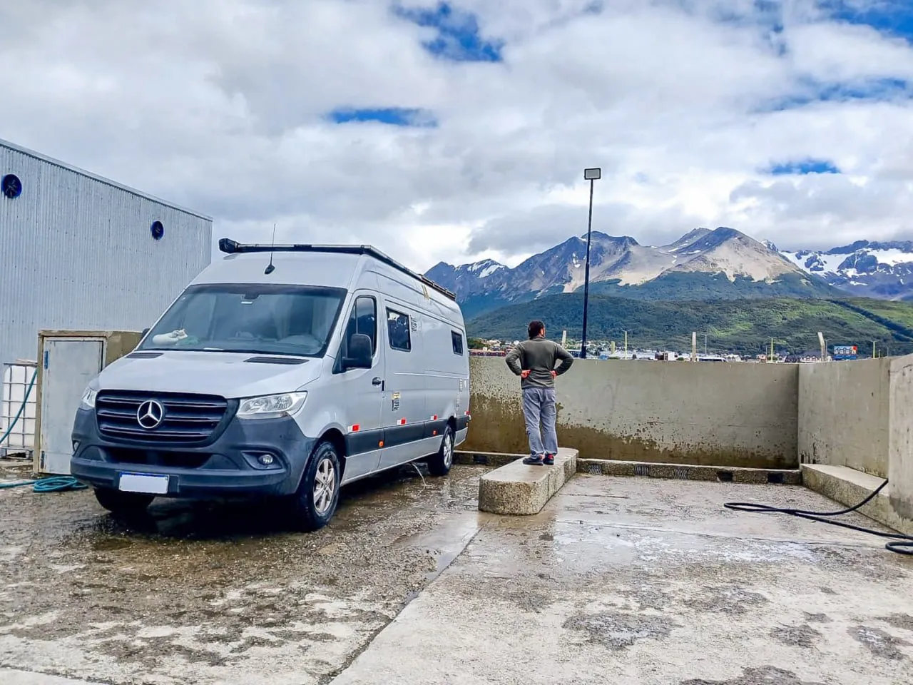 photo_5147951443577867279_y