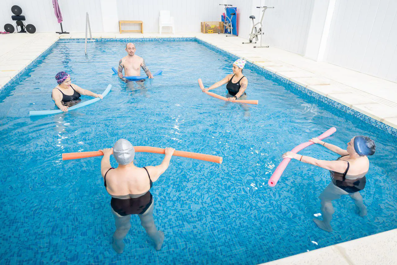 photo_4988053650844790898_y