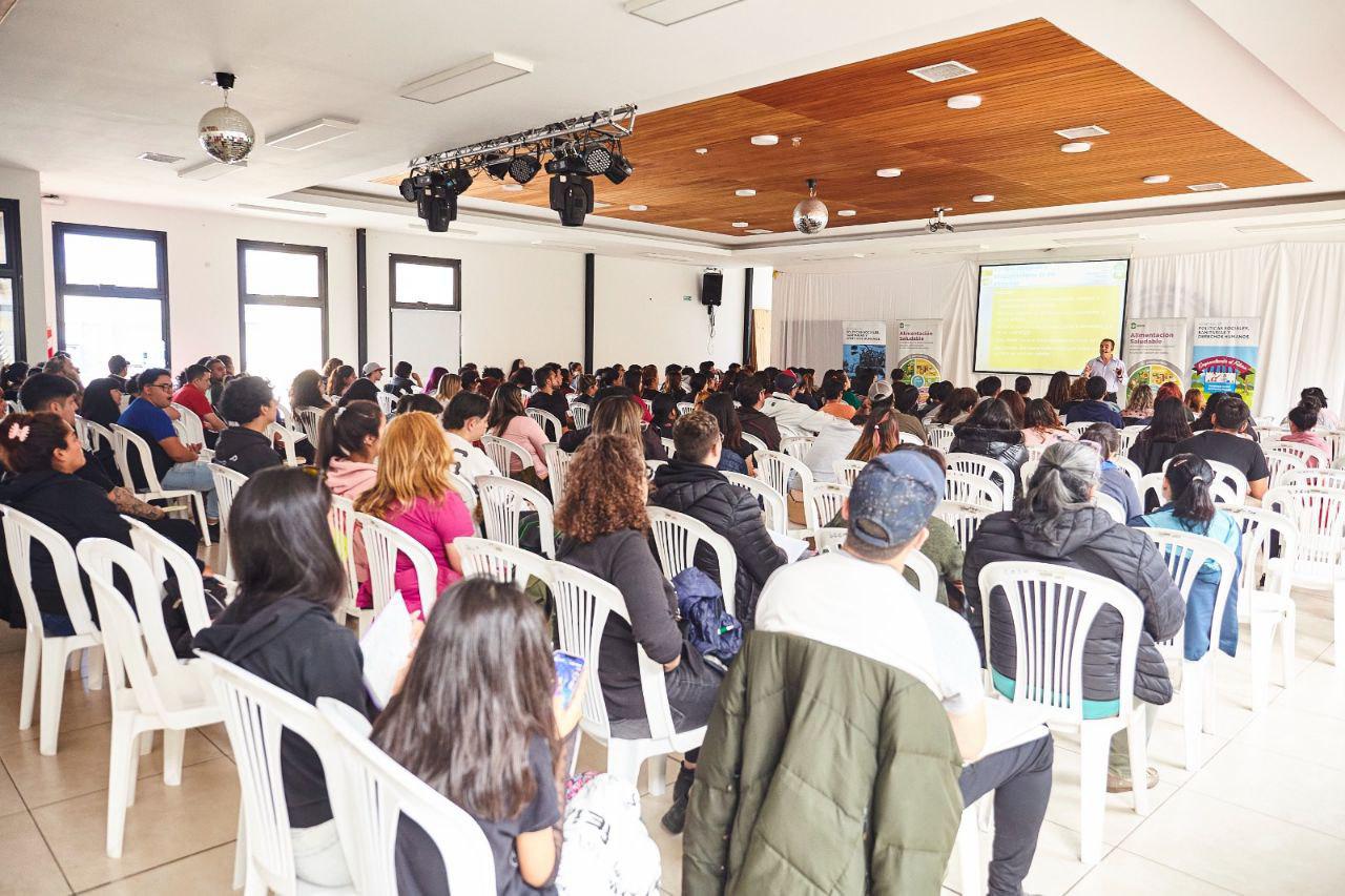 photo_5134309016829275277_y