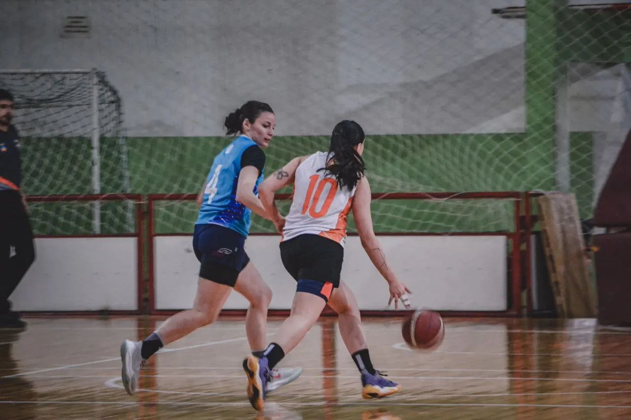 photo_4929657261148712459_y