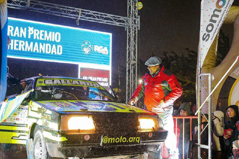 photo_5114378938351725502_x