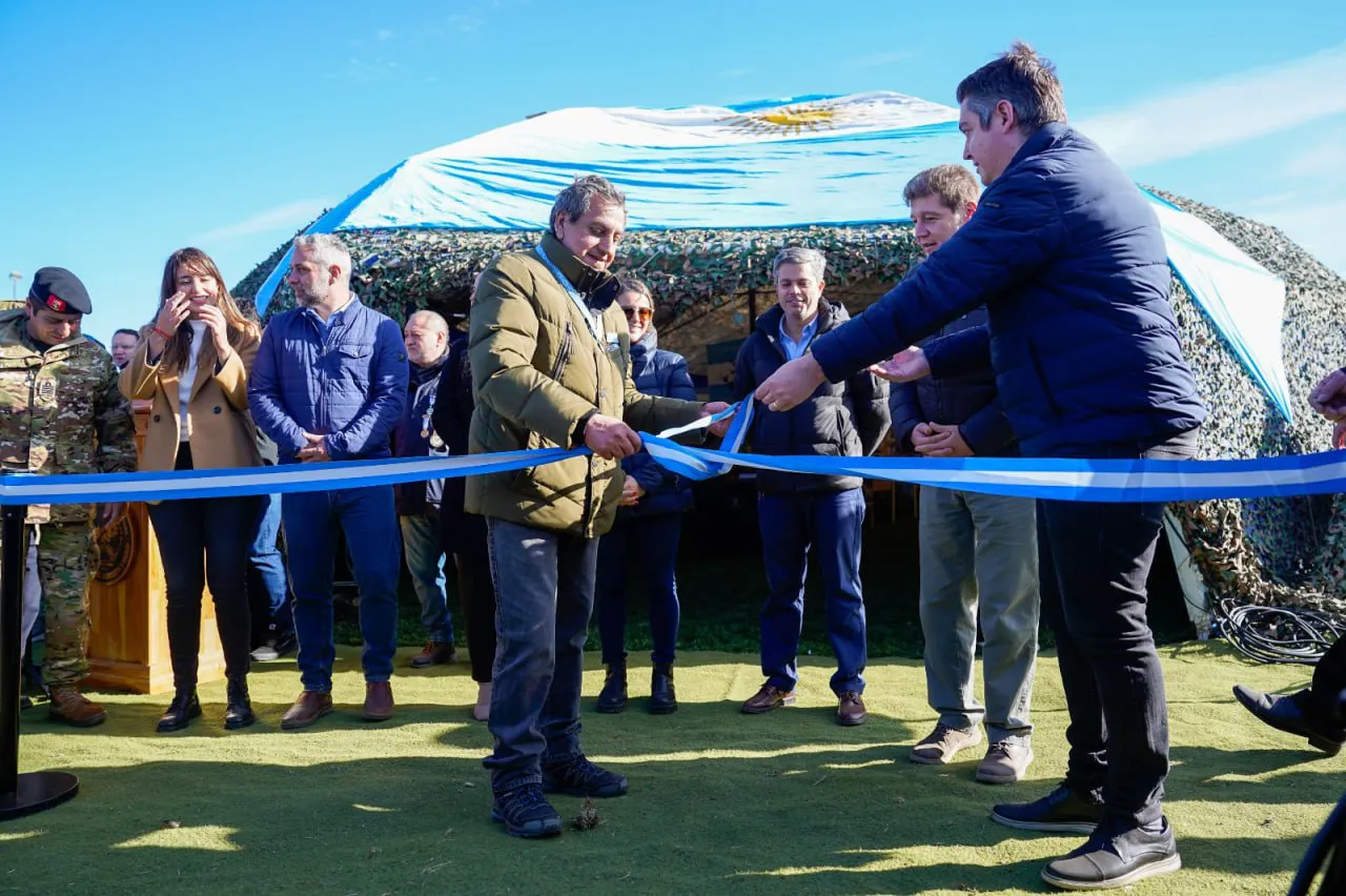 photo_5123107535962877447_y