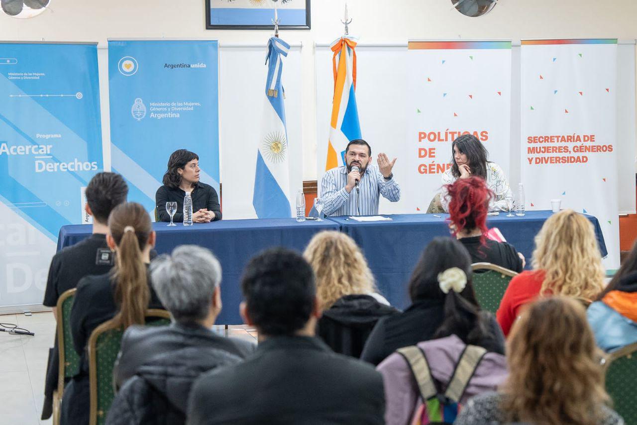 photo_4942879081746247102_y