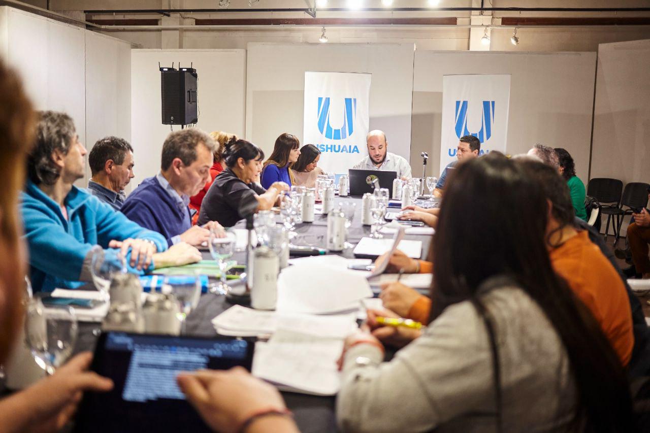 photo_5093986407860514913_y