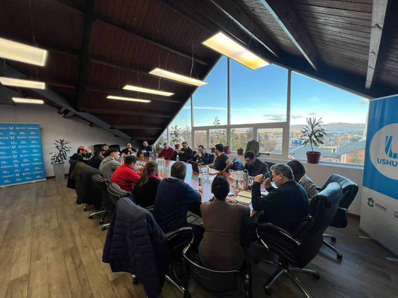 photo_5008275933127355351_y