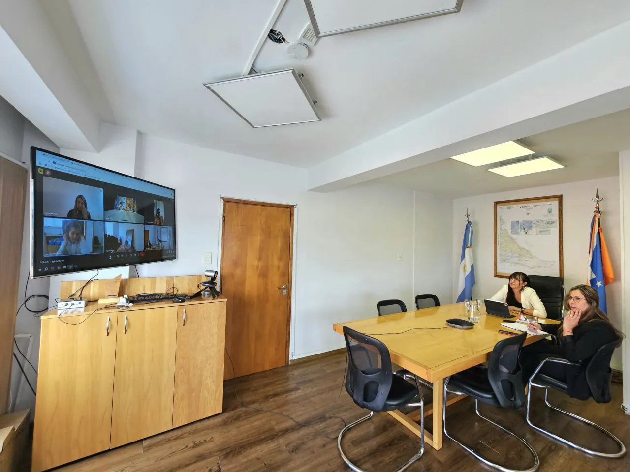 photo_4944960912524160760_y