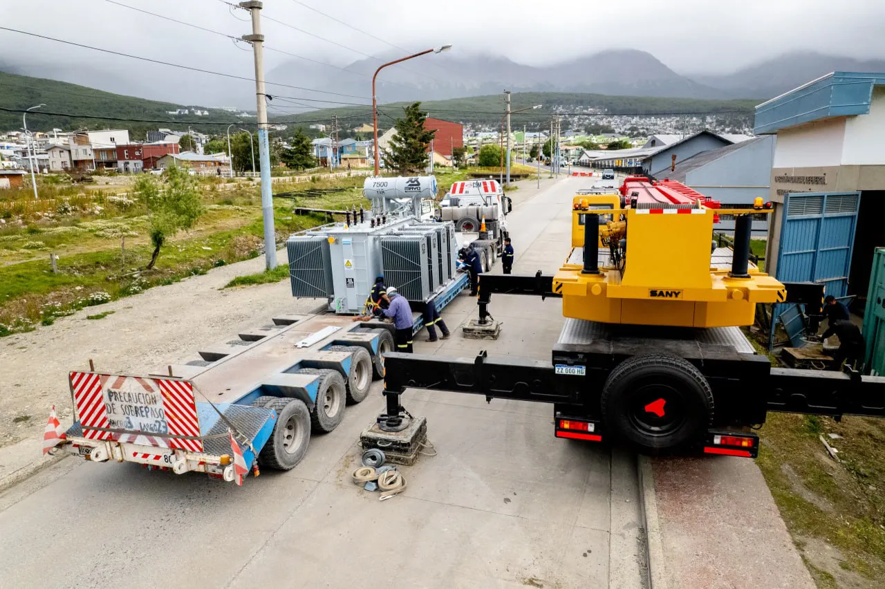 photo_5147951443577867269_y