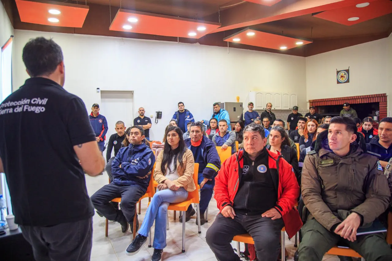 photo_5071170034050642432_y