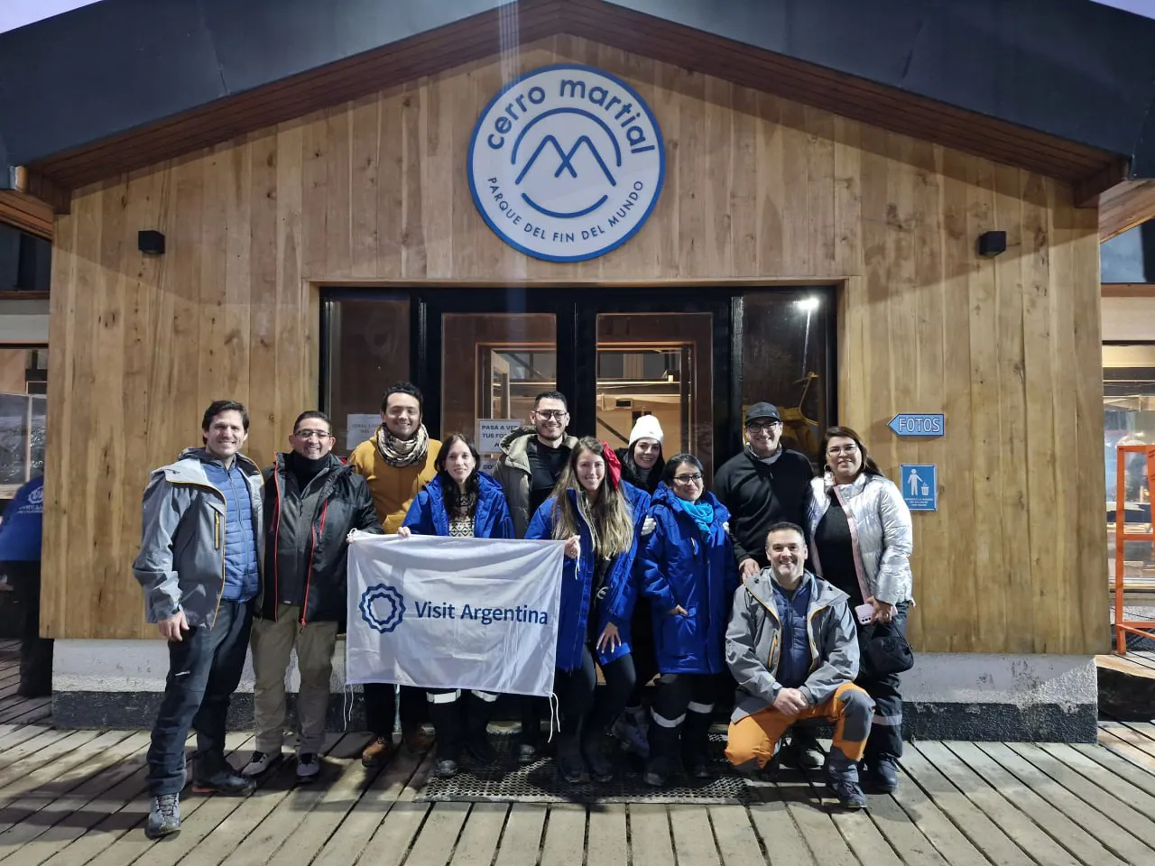 photo_5078125849550631080_y