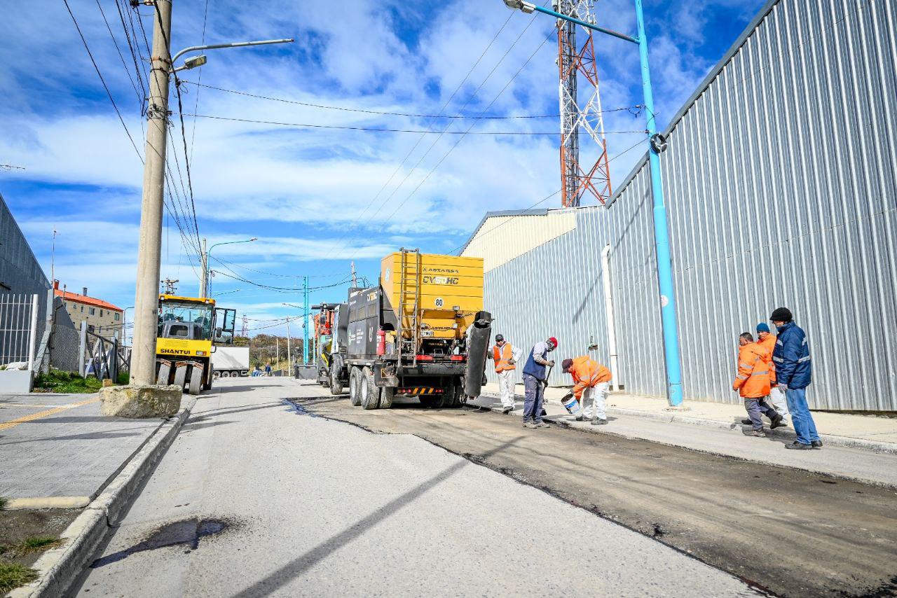 photo_5154686343136259815_y