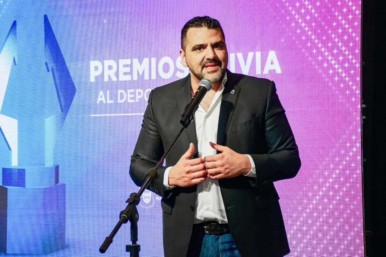 photo_5030677400211534065_y