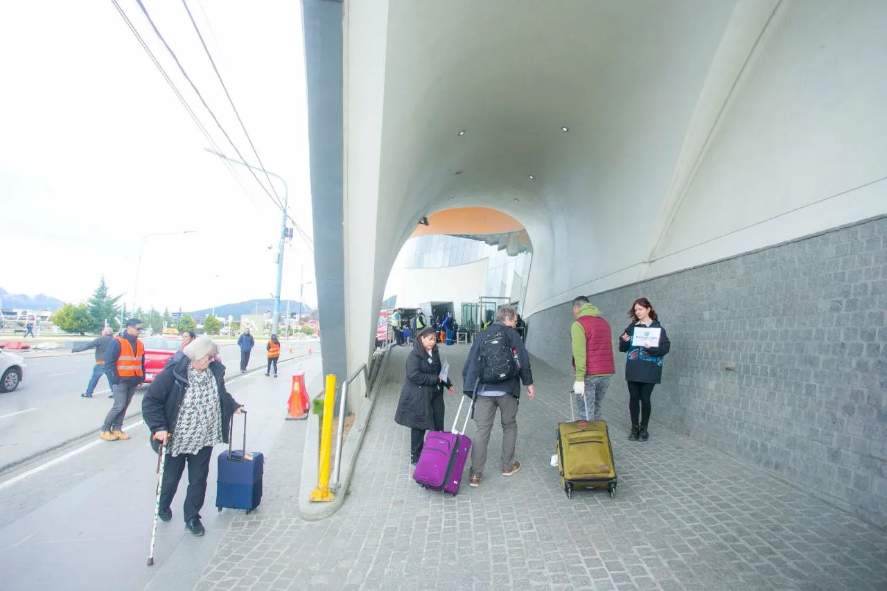 photo_5051227169455451686_y